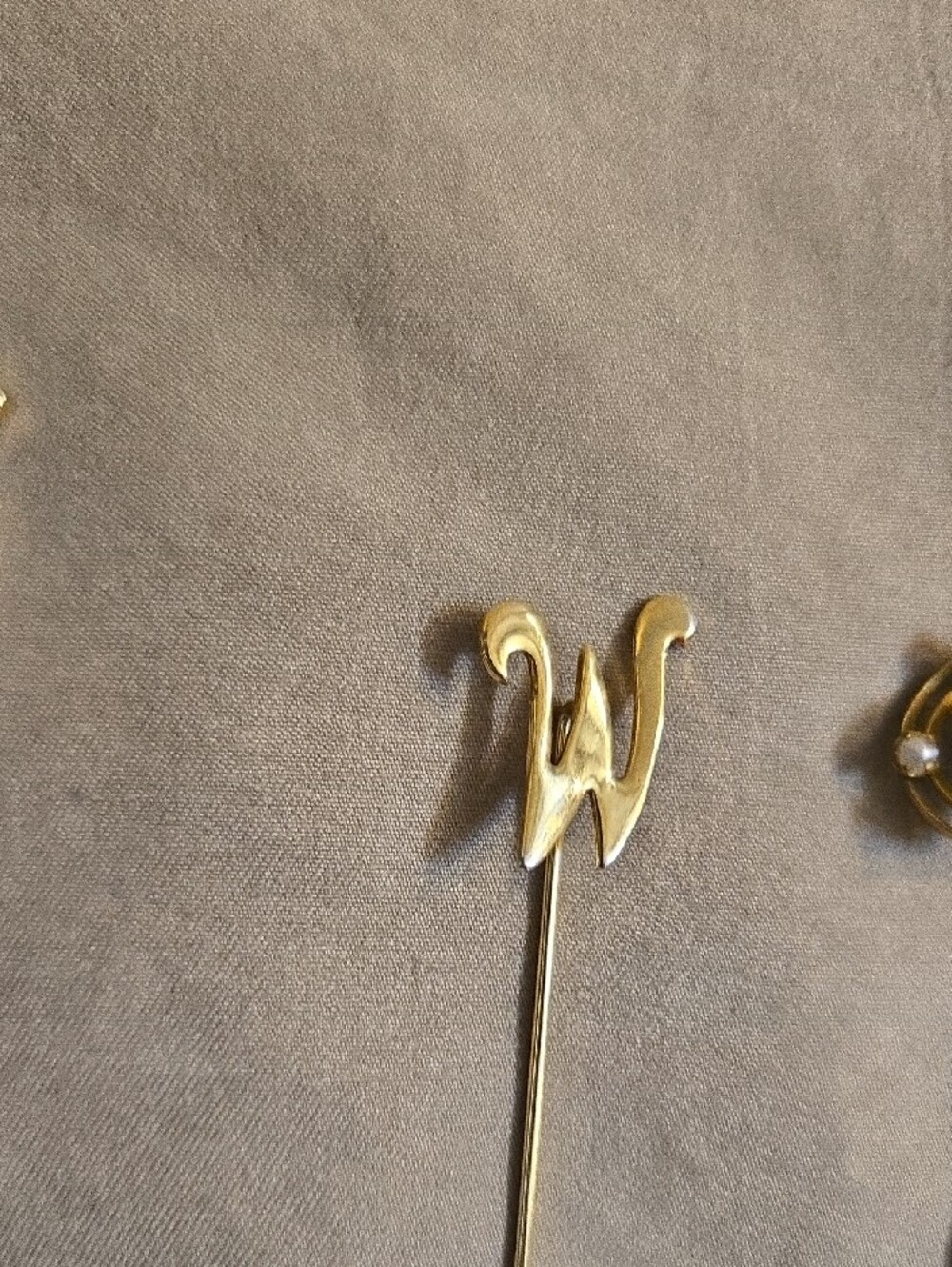 Set Of 3 Gold-Tone Stick Pins - Women's Brooches - Picture 3 of 4